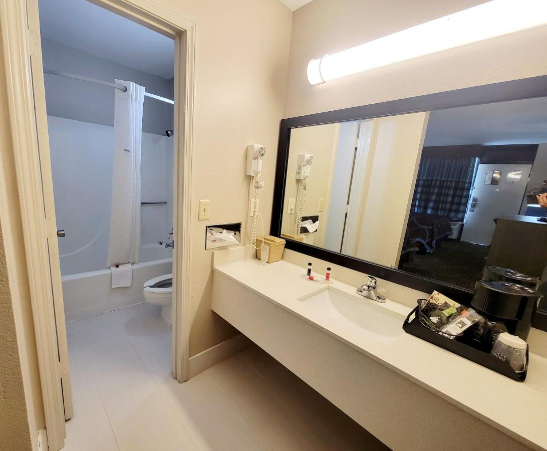 Super 8 By Wyndham Marion Nc Hotel Ngoại thất bức ảnh